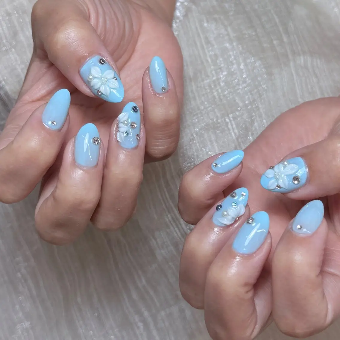 ネイル ハンドネイル ネイルサロンエクラ キキ🍒のネイルデザイン
