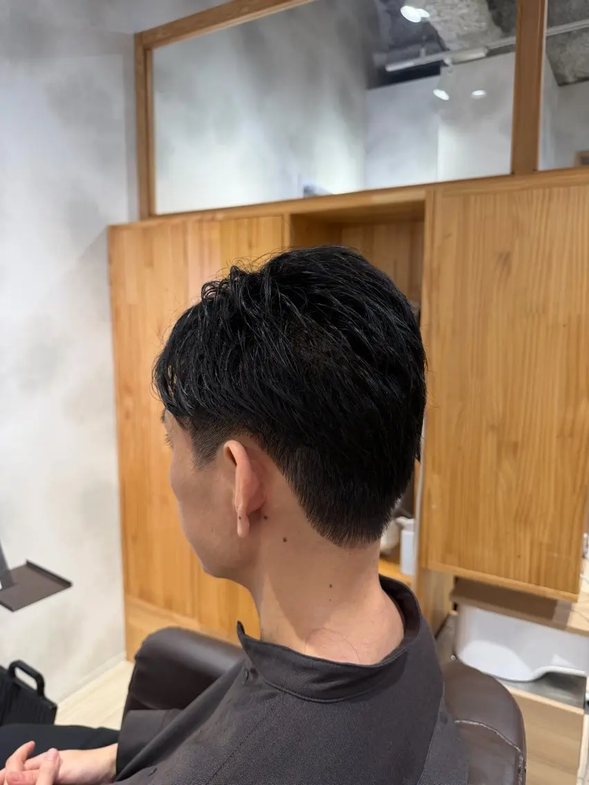 メンズ アップバング センターパート マッシュ 刈り上げ カット レディースカット モデル募集　山田省吾のヘアスタイル