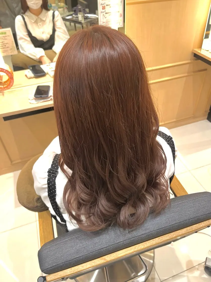 ロング 🌈コテ巻き風パーマ LOHASせいな🌈のヘアスタイル