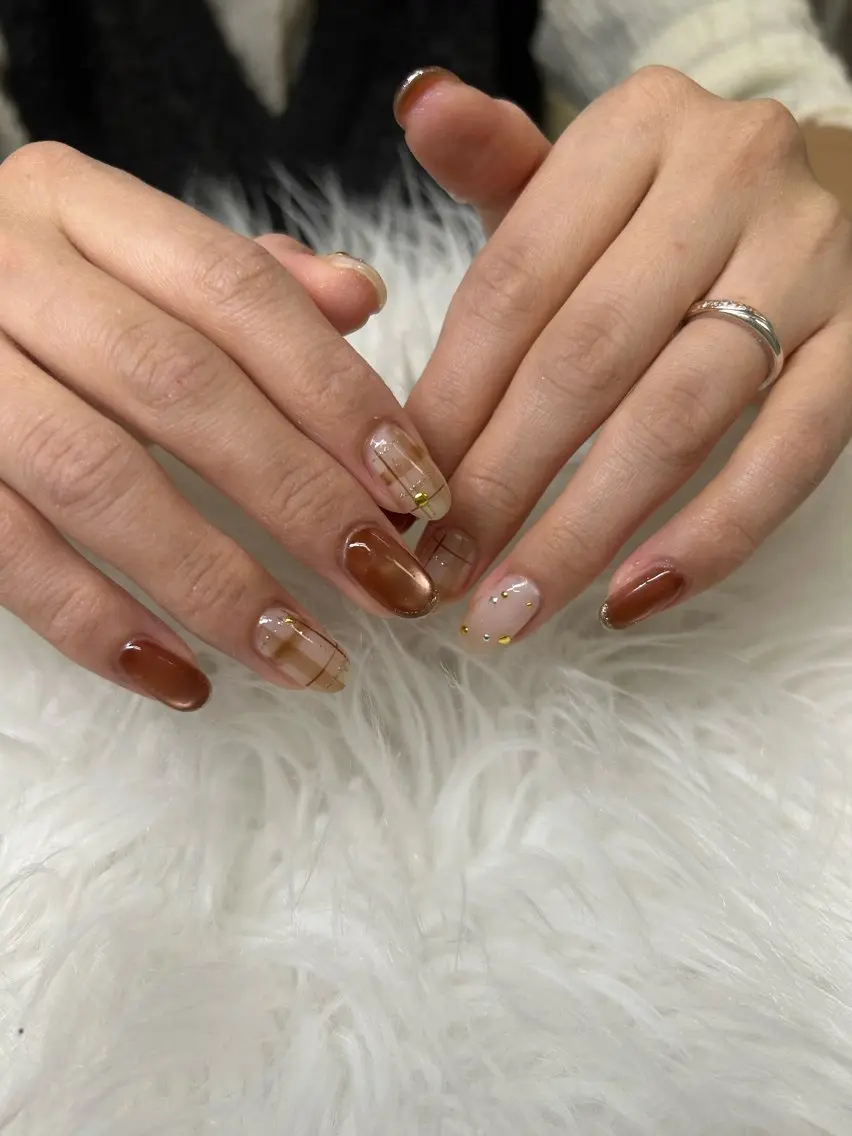 セミロング ハンドネイル nail salon chai Asakaのネイルデザイン