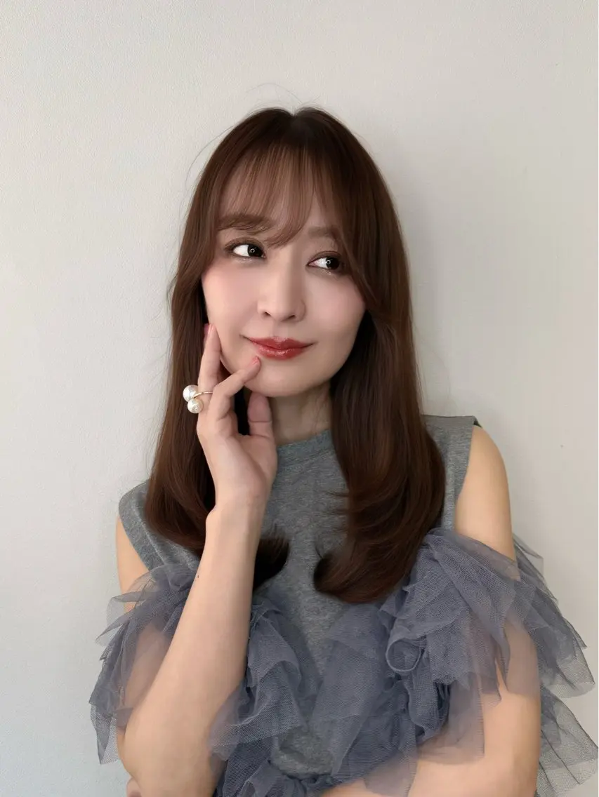 ロング 顔まわりレイヤー 髪質改善 韓国風ヘア レイヤーカット トリートメント カット ヘアカラー トリートメント HINA🫧顔まわり /レイヤーカットのヘアスタイル