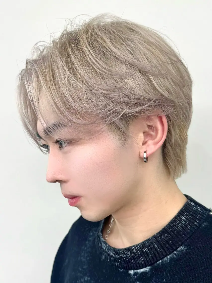 カラー メンズ メンズブリーチ センターパート ダウンパーマ カルマパーマ メンズ韓国風 ヘアカラー トリートメント Ayuki /福岡/メンズカットのヘアスタイル