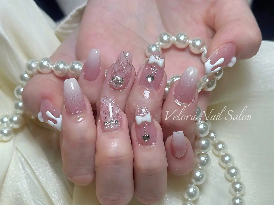 ネイル 長さ出し フレンチネイル ジェルネイル キラキラネイル 韓国ネイル ハンドネイル RINA NAILのネイルデザイン