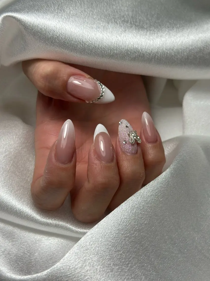 ネイル フレンチネイル グラデーション Astéria nail salonのネイルデザイン