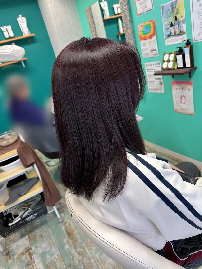 セミロング ヘアカラー 三原 友美のヘアスタイル