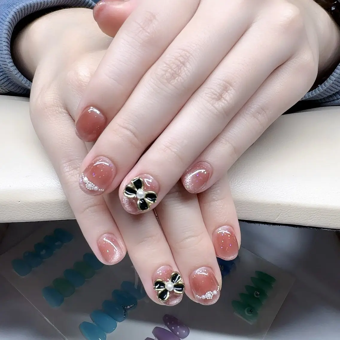 ネイル マグネットネイル シンプルネイル ハンドネイル LOA.NAIL 本八幡店💞Kyouのネイルデザイン