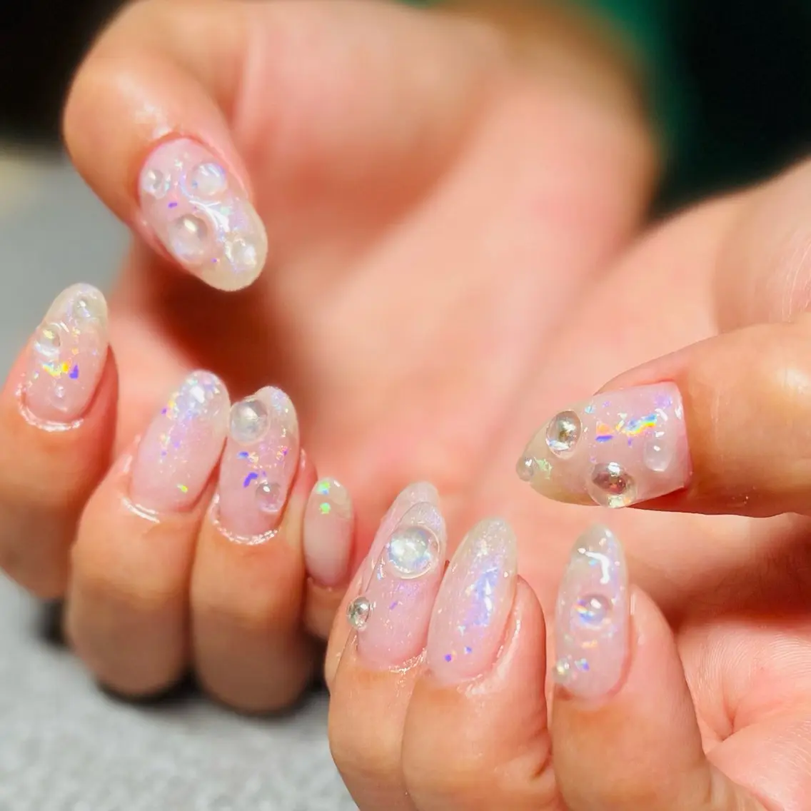 ネイル 氷ネイル・うるうるネイル キラキラネイル ハンドネイル nailオーデリー 名東高針店のネイルデザイン