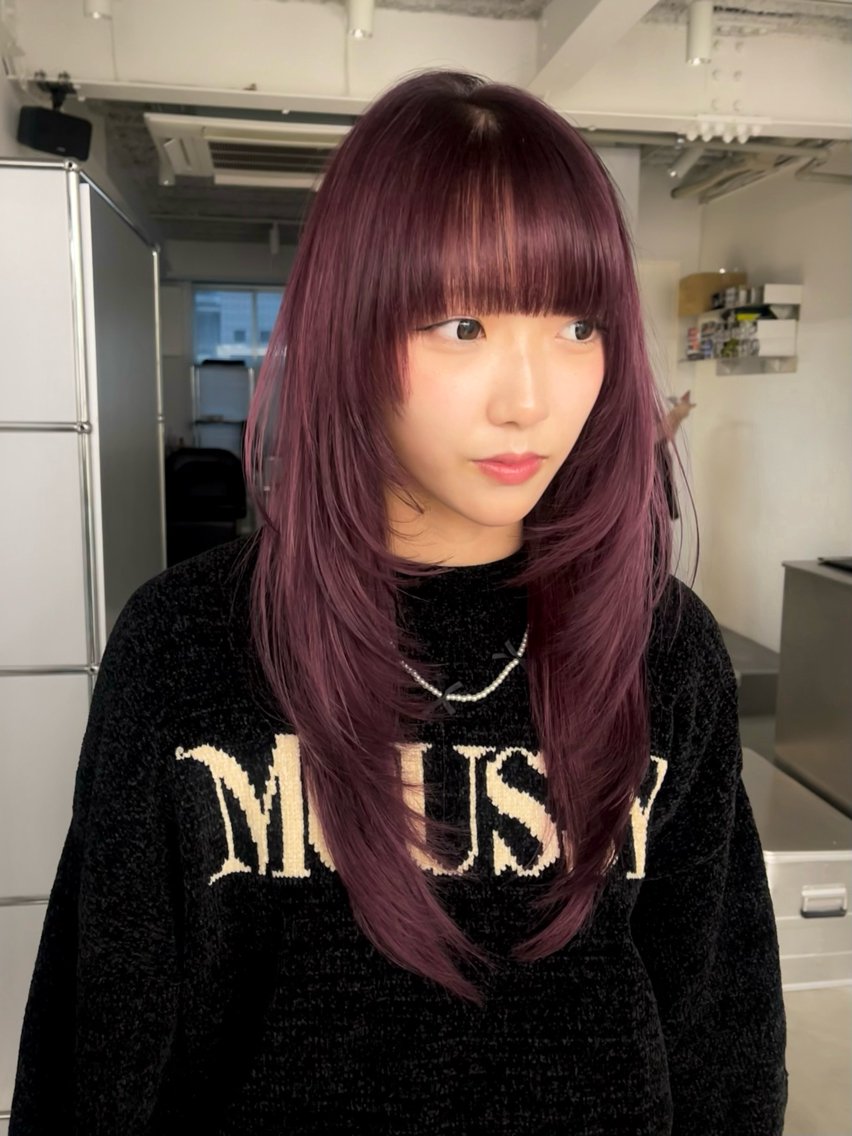 ロング ロングレイヤー レイヤーカット ロング ヘアカラー トリートメント 天神/レイヤー特化 ハイトーン/デザインのヘアスタイル