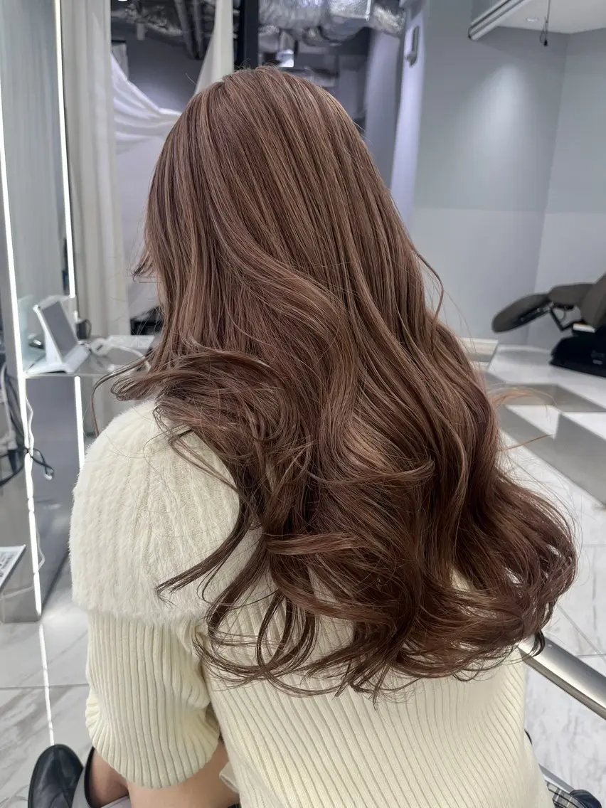 ロング カット ヘアカラー トリートメント 🐩透明感ミルクティ ーピンクニイナ🐩のヘアスタイル