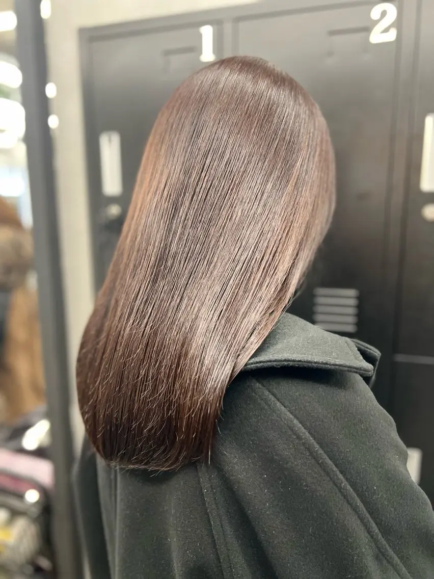 セミロング カラー 透明感カラー特化🫧 🦋栗原🦋のヘアスタイル