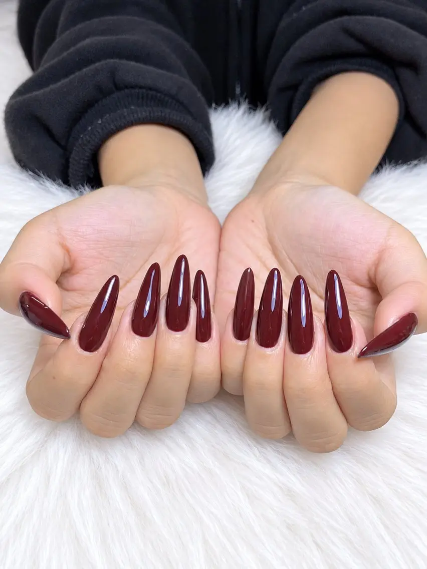 ネイル キラキラネイル 韓国ネイル マグネットネイル 持ち込み ワンホンネイル ハンドネイル ハンドケア Luna nail_Royalのネイルデザイン