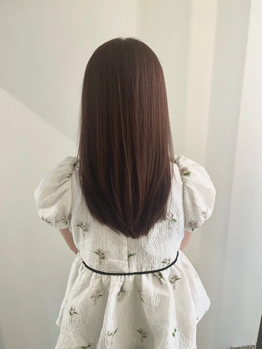 セミロング カラー ベージュカラー ブラウンカラー ピンクカラー レイヤーカット カット ヘアカラー トリートメント ニュアンスカラー🫧 加納のヘアスタイル