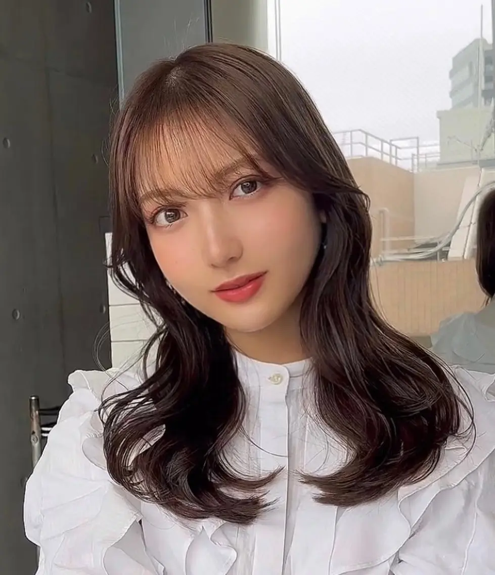 セミロング カラー カット ヘアカラー トリートメント 🌫️大人韓国ヘア 🌫️naoyaのヘアスタイル