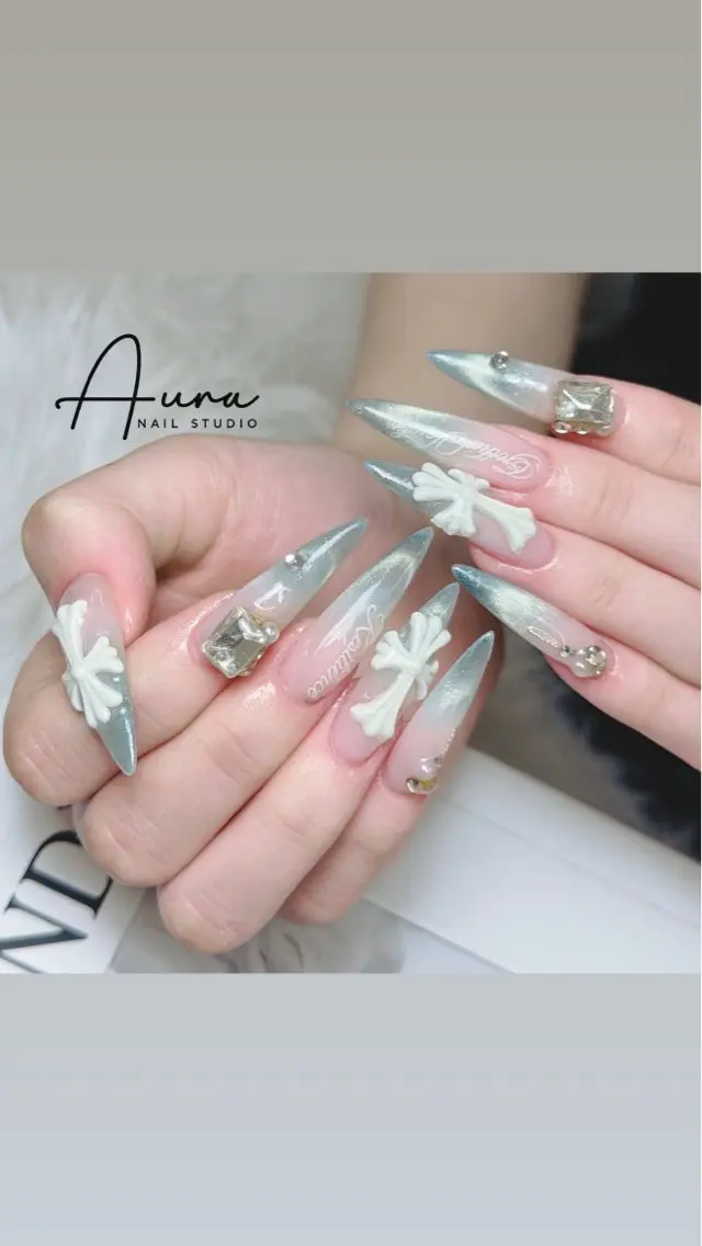 ネイル グラデーション 韓国ネイル ロングネイル マグネットネイル スカルプネイル ハンドネイル Aura Nail Studioのネイルデザイン