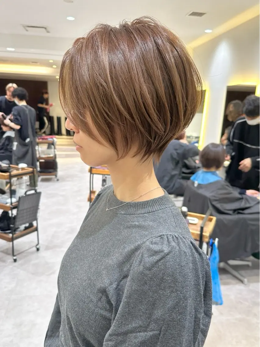 カラー 織江 叶夢のヘアスタイル
