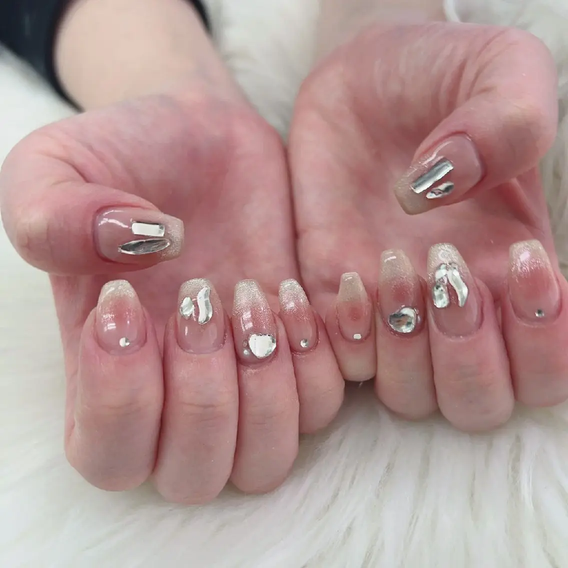 ネイル DOMI　NAIL 💅🏻のネイルデザイン