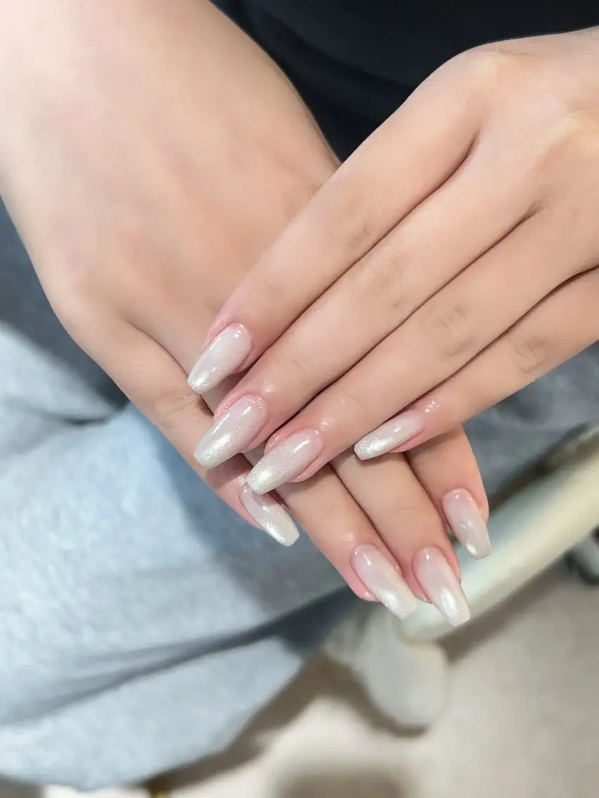 ネイル マグネットネイル vivi 🍒のネイルデザイン