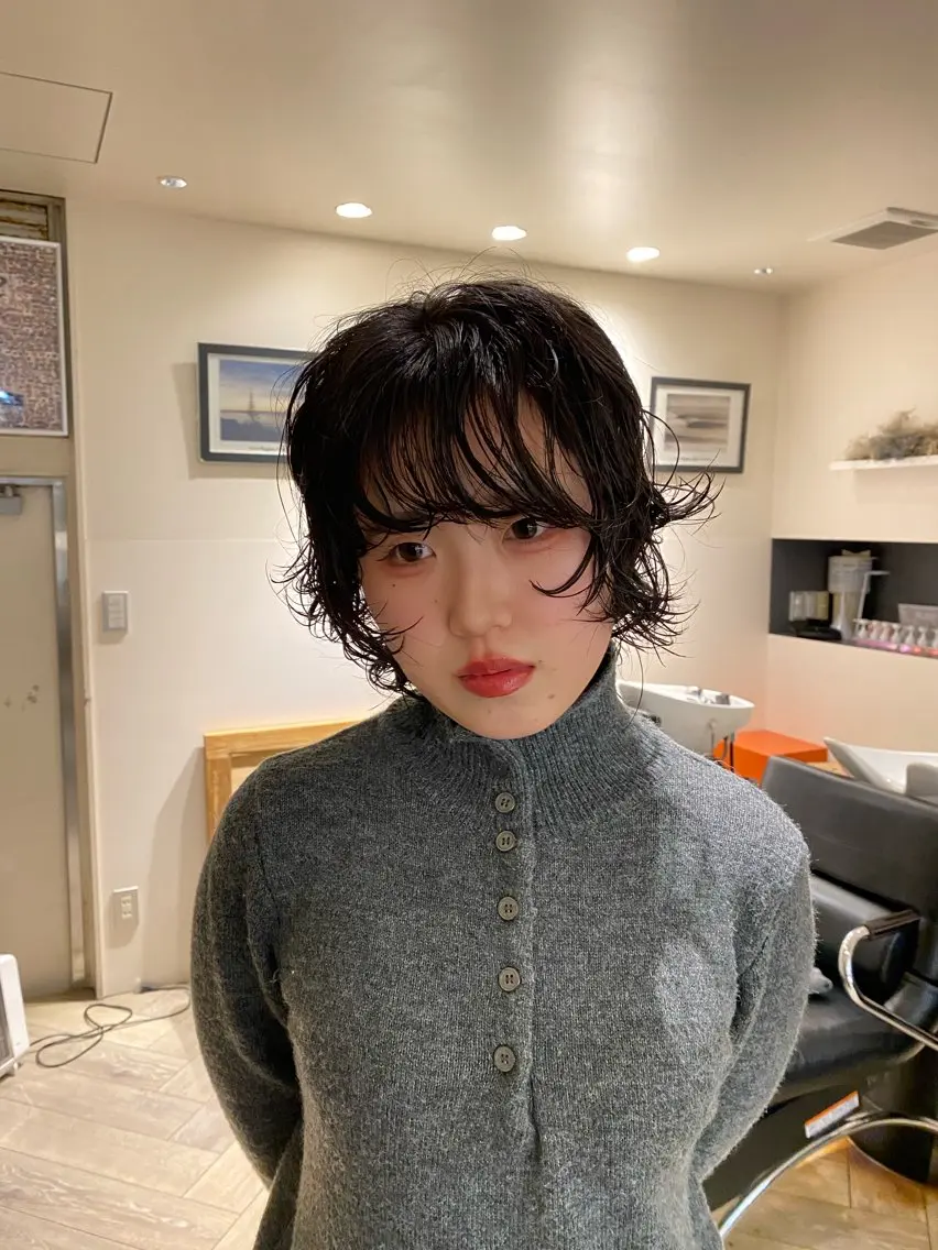 ミディアム パーマ カット パーマ ナチュラルヘア🫧 ナナミのヘアスタイル