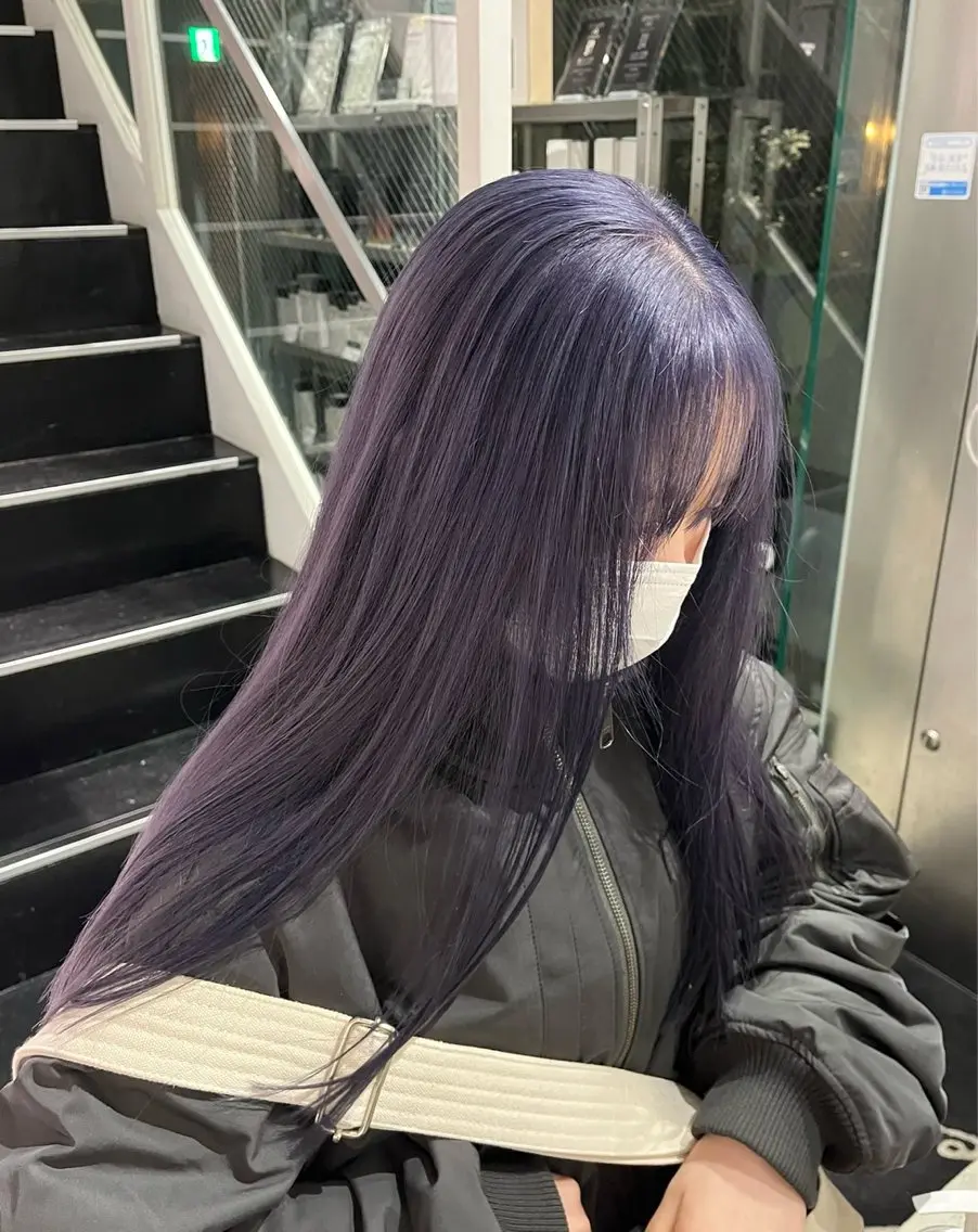 ロング カラー アッシュ ブリーチ ダブルカラー ハイライトカラー ラベンダーカラー ヘアカラー トリートメント CHERIEブリーチ ダブルカラー 天神のヘアスタイル