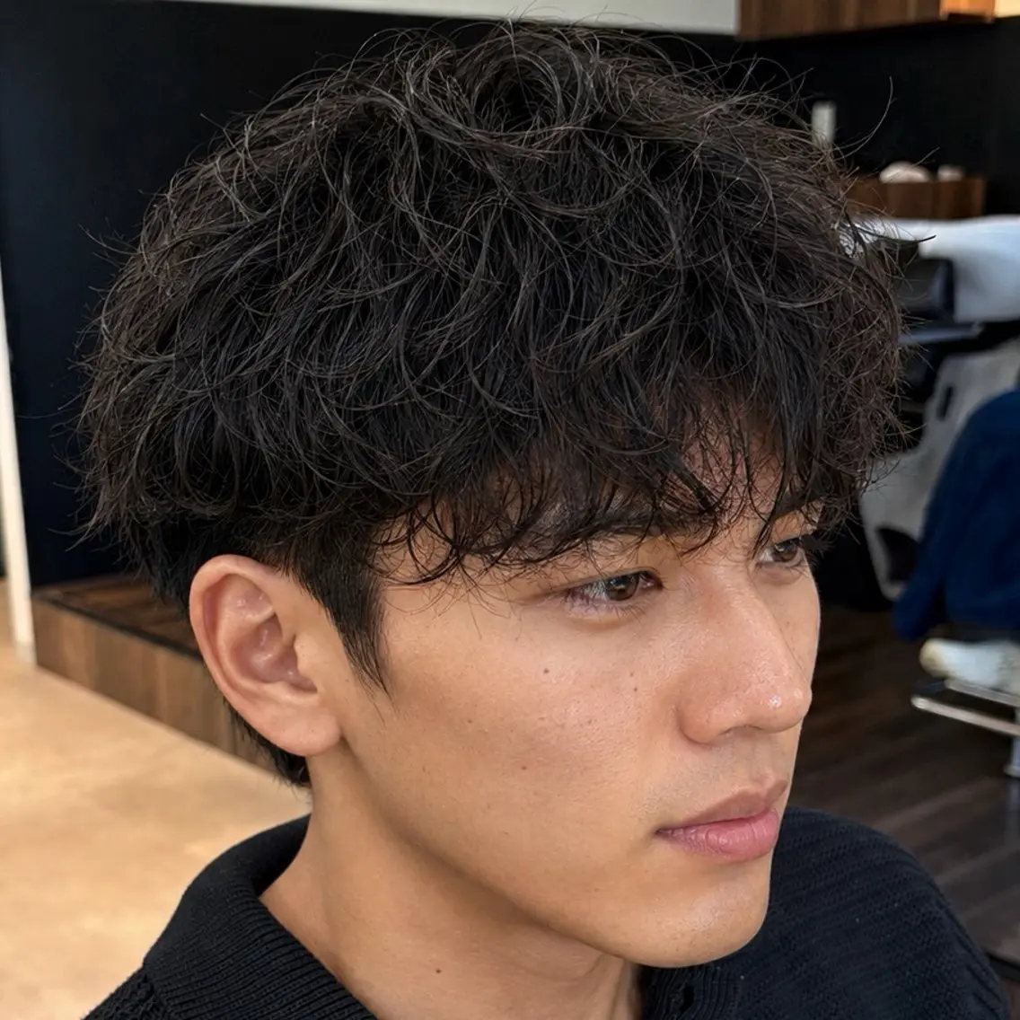 パーマ メンズ フェザーパーマ メンズパーマ スパイキーショート 波巻きパーマ ニュアンスパーマ カット パーマ 男の理想を叶える🔥 メンズパーマ特化|関のヘアスタイル