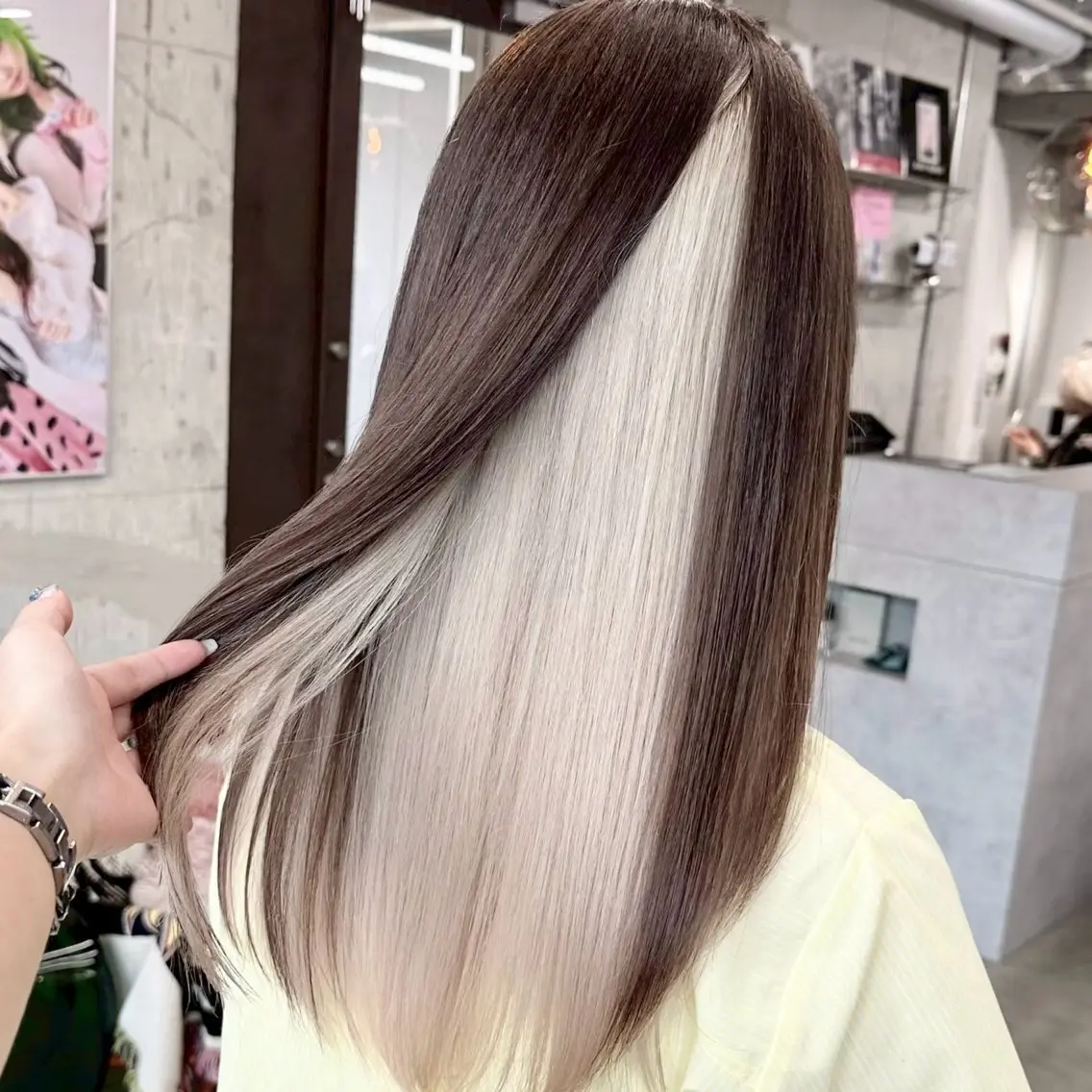 【💫インナーカラー/ イヤリングカラー🦋】部分のみブリーチ+カラー+艶トリートメント✨の写真