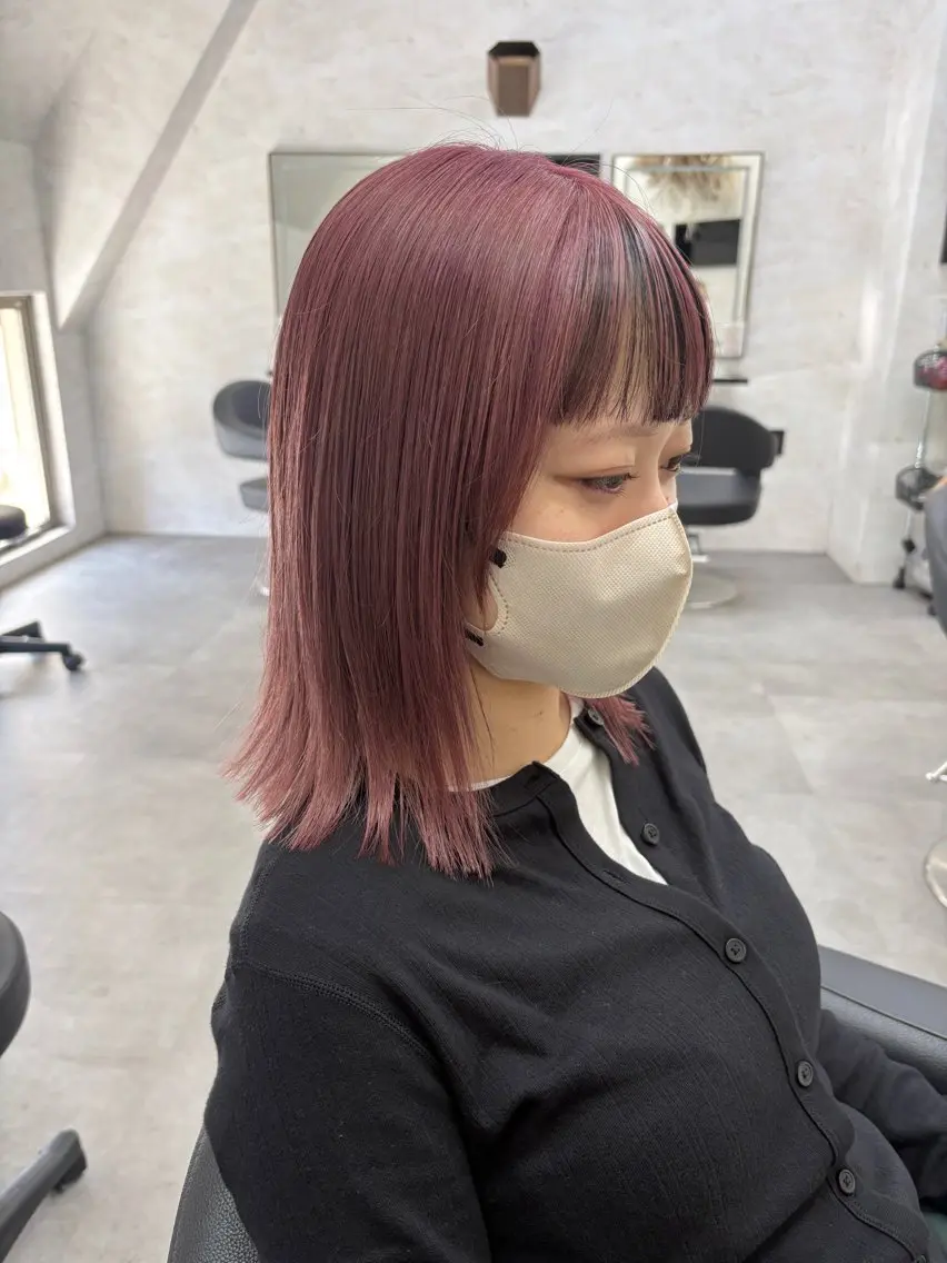 ミディアム ヘアカラー トリートメント 天神最安値エクステ カラーレイヤーカットのヘアスタイル