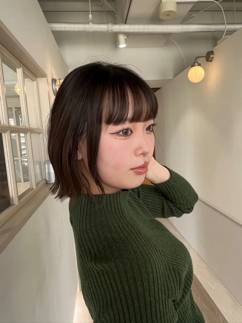 ショート ボブ ニトウ レイナのヘアスタイル