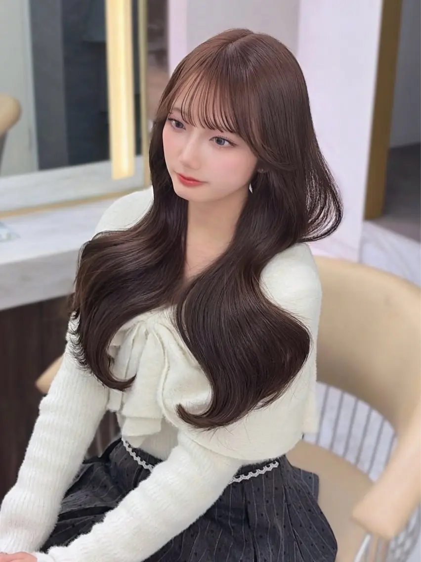 ロング カラー くびれヘア レイヤーカット 古川 美羽のヘアスタイル