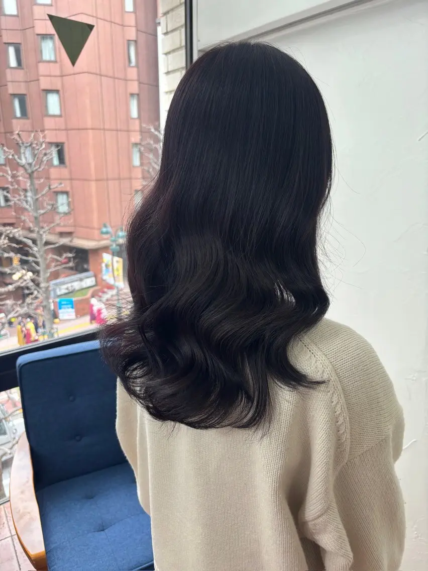 セミロング ヘアカラー ラベンダーカラー /巻き/WAKANAのヘアスタイル