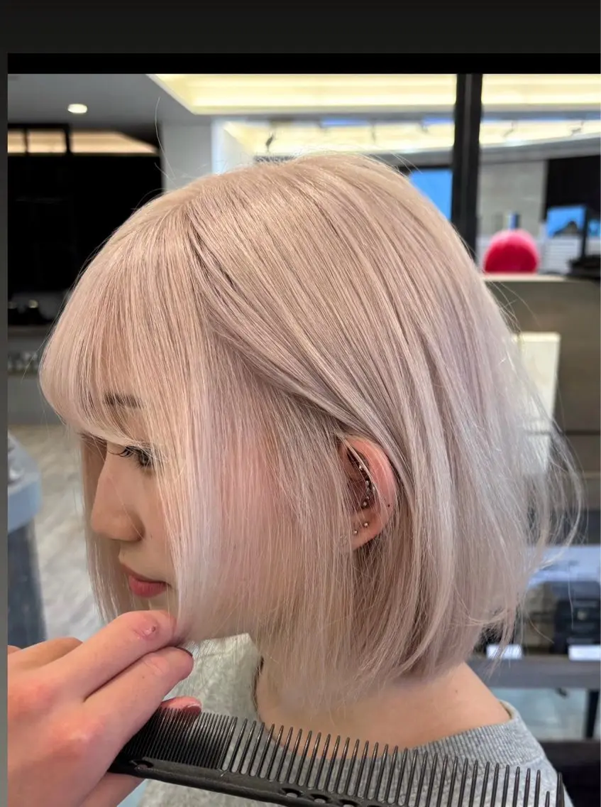 ショート カラー ブリーチ ヘアカラー 渡邊 礼侍のヘアスタイル