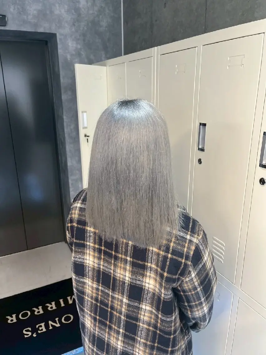 カラー セミロング 地雷系🎀ハイトーン 💙荒川結星のヘアスタイル