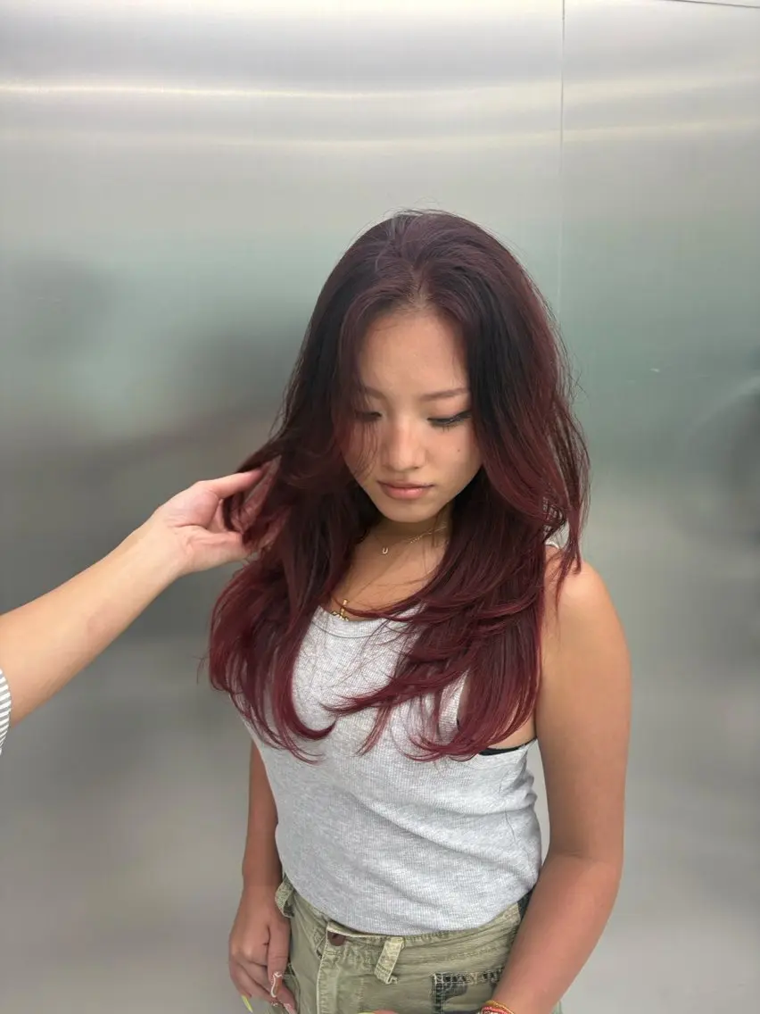 ロング バレイヤージュ/ メッシュ小林賢太朗のヘアスタイル