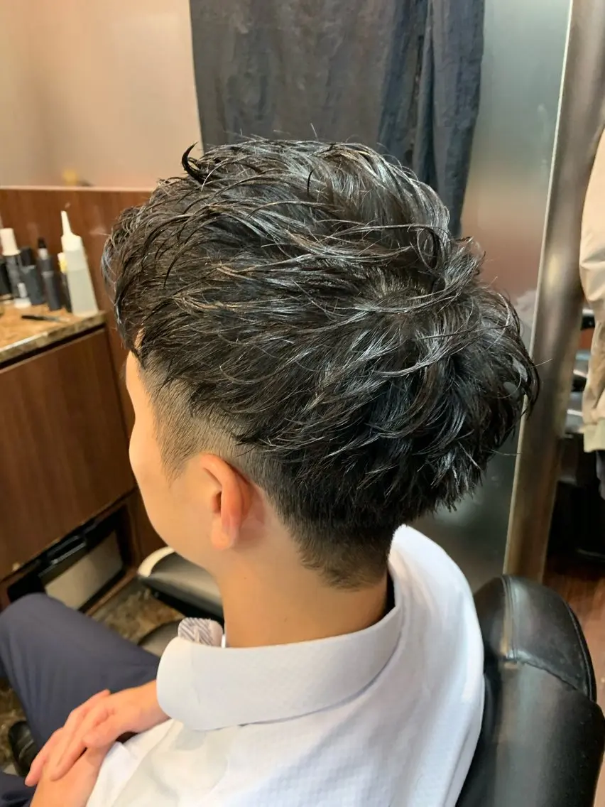 ショート パーマ メンズ メンズパーマ カット パーマ HIRO銀座　三上 東真のヘアスタイル