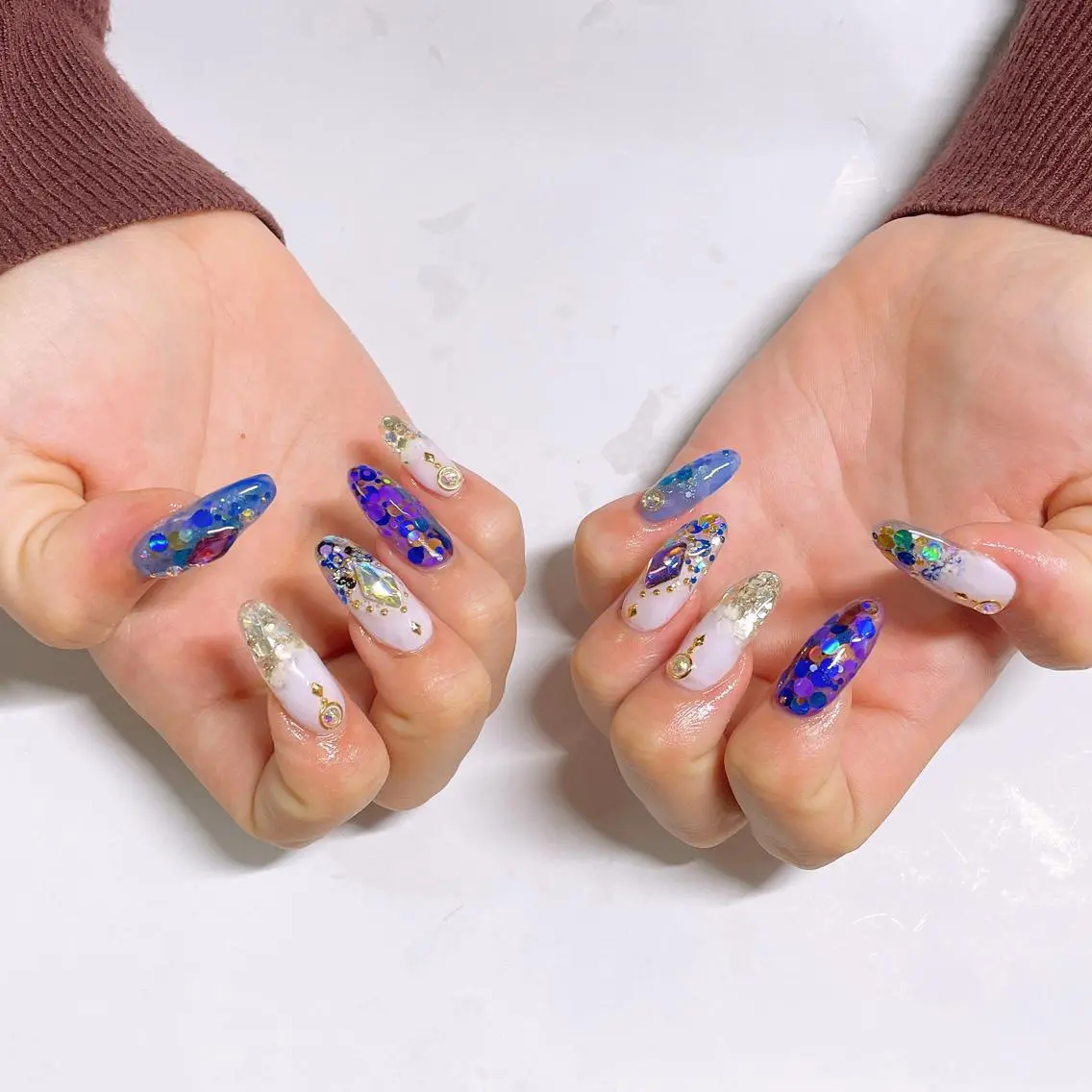 ネイル ハンドネイル VIERU 🌈🎀💖のネイルデザイン