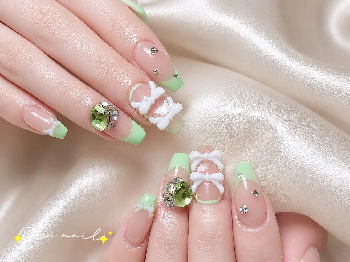 ネイル フットネイル 韓国ネイル レース マグネットネイル ニュアンスネイル ハンドネイル Dia nail サロンのネイルデザイン