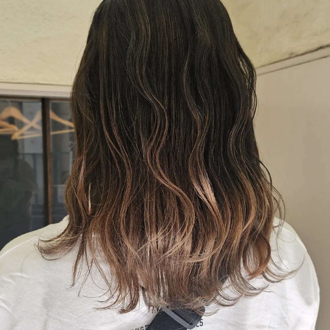セミロング カット ヘアカラー トリートメント 🇰🇷透明感×ハイ トーン🌟tomoのヘアスタイル