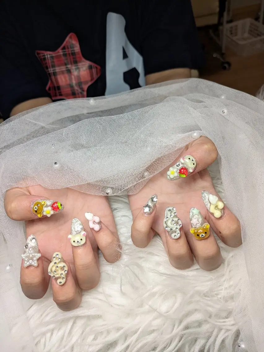 ネイル Queen Nail 研修生のネイルデザイン