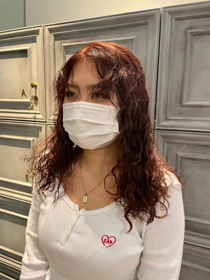 ロング カラー パーマ カット ヘアカラー パーマ 🤩噂のMr.髪ポジ ティブ®️yu🤩のヘアスタイル
