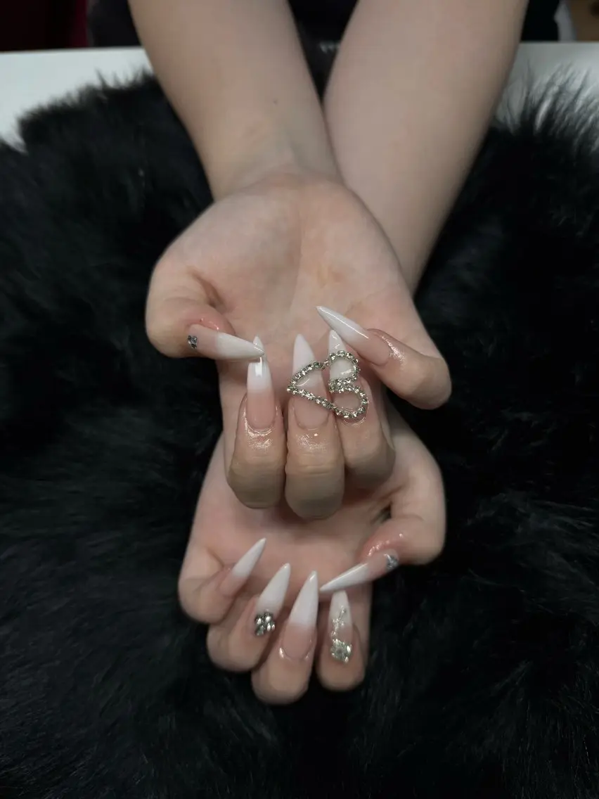 ネイル ハンドネイル Destiny Nailsのネイルデザイン