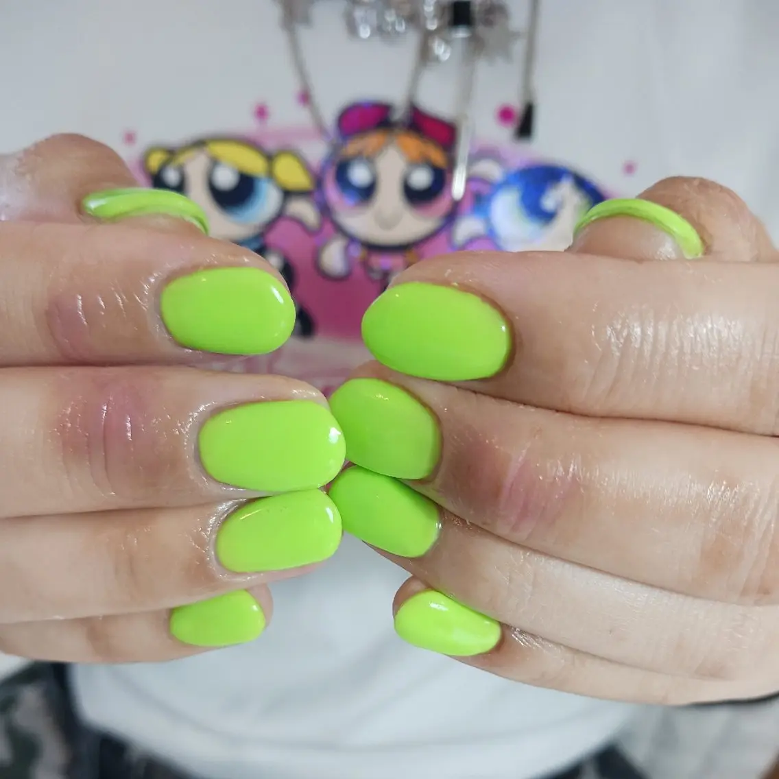 ネイル グリーン 持ち込み ワンカラーネイル ショートネイル シンプルネイル ハンドネイル owlnail /持込みデザイン専門のネイルデザイン
