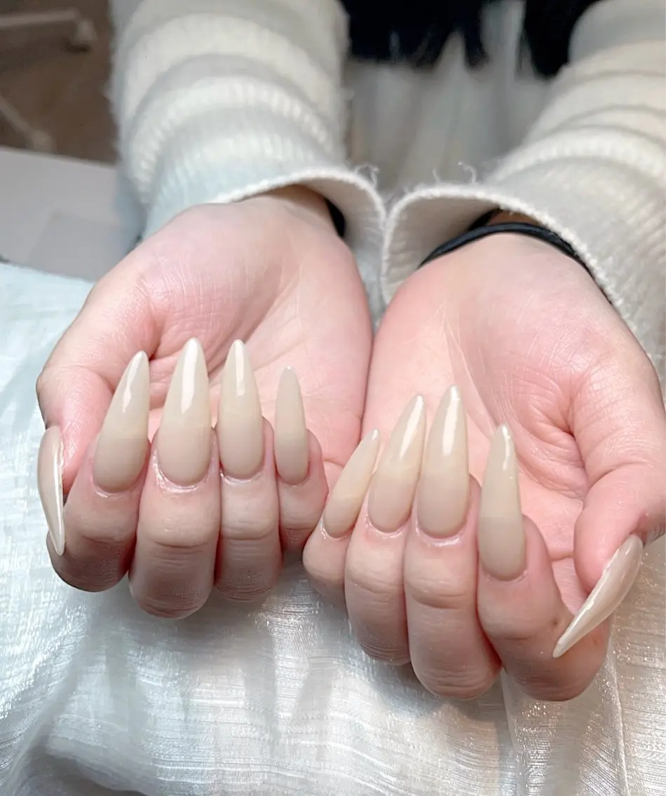 ネイル アートネイル ジェルネイル ニュアンスネイル シンプルネイル ネイルチップ ハンドネイル Nie Nail Hinatachanのネイルデザイン