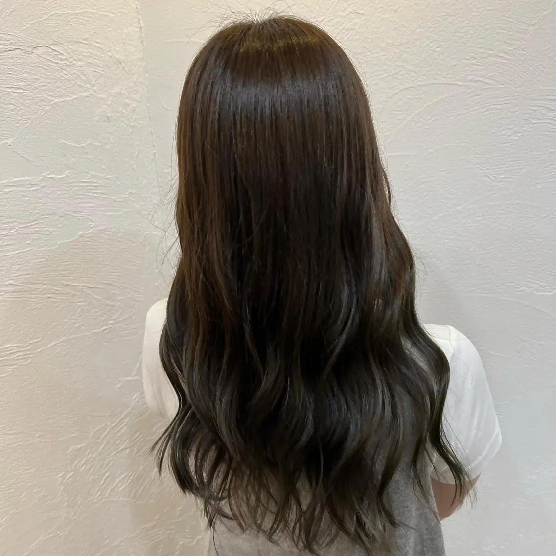ロング カラー オリーブカラー mia over hairのヘアスタイル