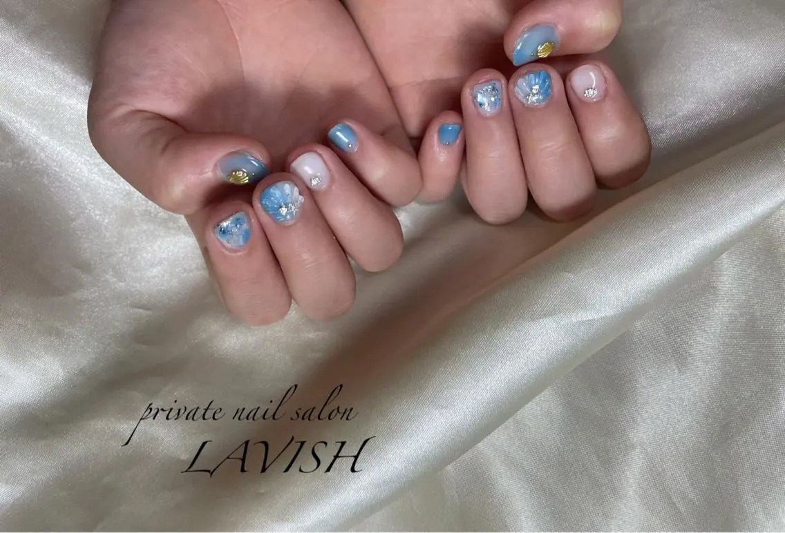 キッズ LAVISH 大和店 emi・:*+のネイルデザイン