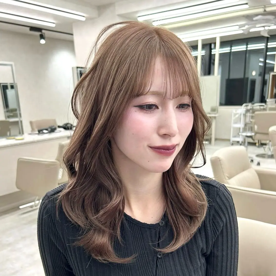 セミロング カラー ヘアカラー ハイトーン/ケア ブリーチ💫トウマのヘアスタイル