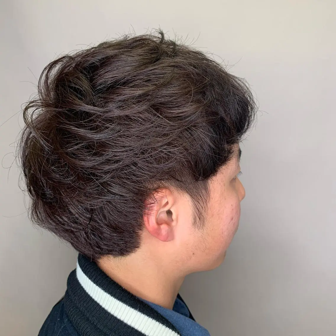 カラー メンズ ブラウンカラー ヘアカラー トリートメント ウスイ ハルカのヘアスタイル