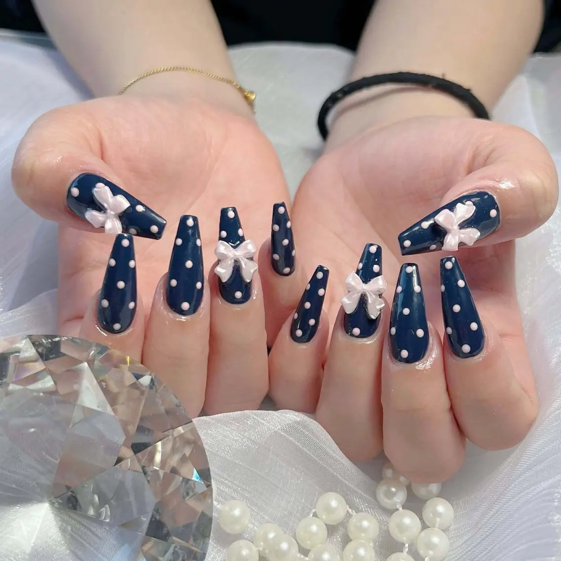 ネイル アートネイル ボルドー フレンチネイル ジェルネイル 氷ネイル・うるうるネイル ハンドネイル Yuki Nailsalonのネイルデザイン