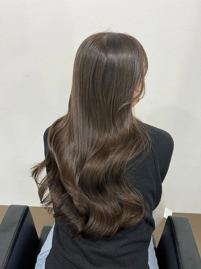 ロング アッシュ 韓国風カラー パープルカラー 髪質改善 韓国風ヘア 【ioe岡本】🐶 向井歩のヘアスタイル