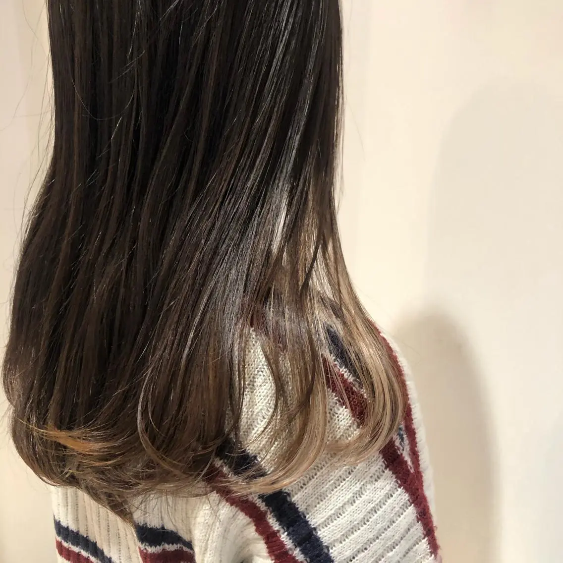 セミロング カラー ヘアアレンジ マツエク・マツパ インナーカラー エクステ 透明感カラー🫧ヘア セット🫧松本菜月の眉毛・アイブロウイメージ
