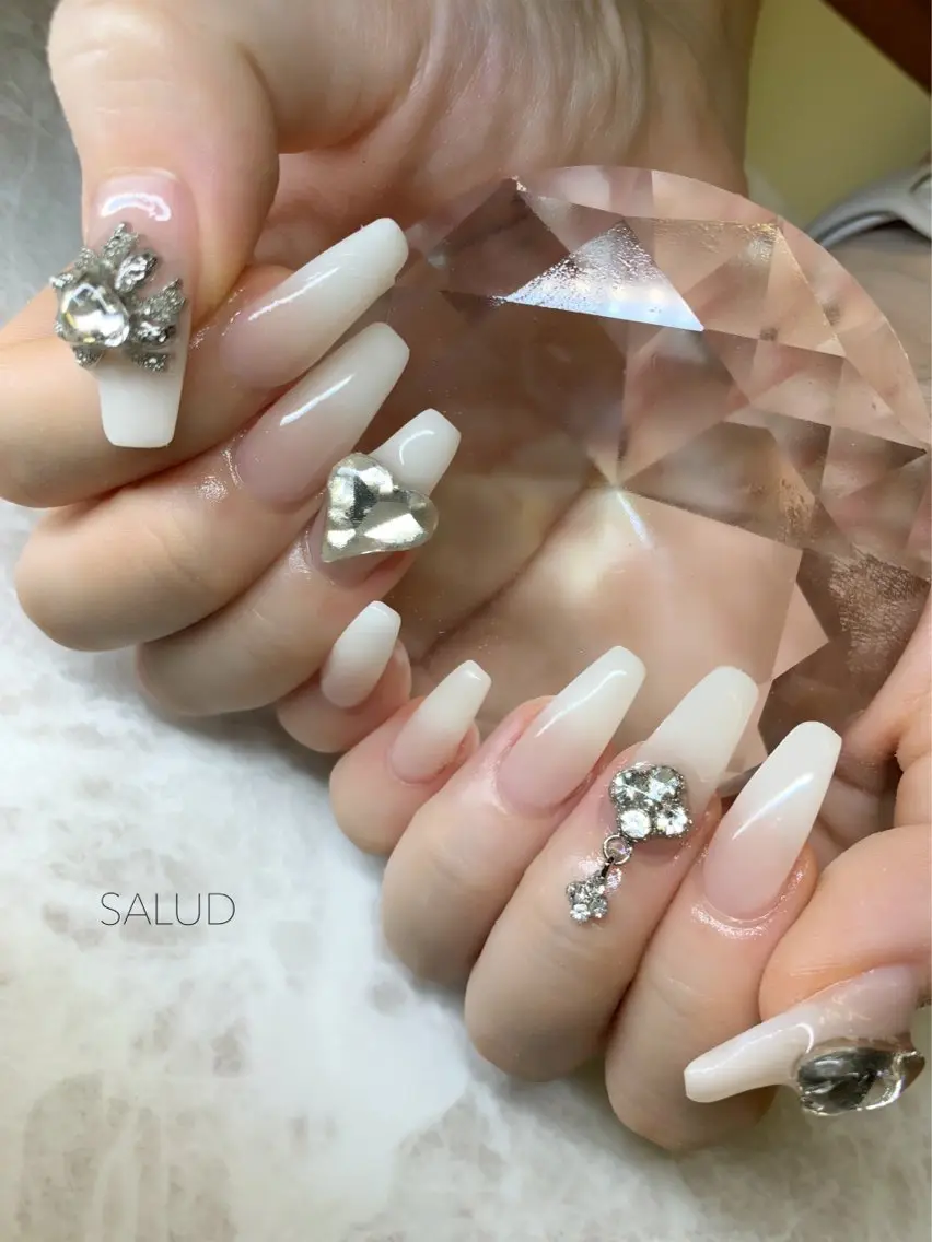 ネイル ハンドネイル Nail Salon SALUDのネイルデザイン