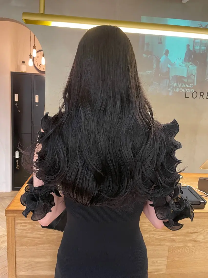 ロング 透明感カラー 🎀エリコ🌈のヘアスタイル